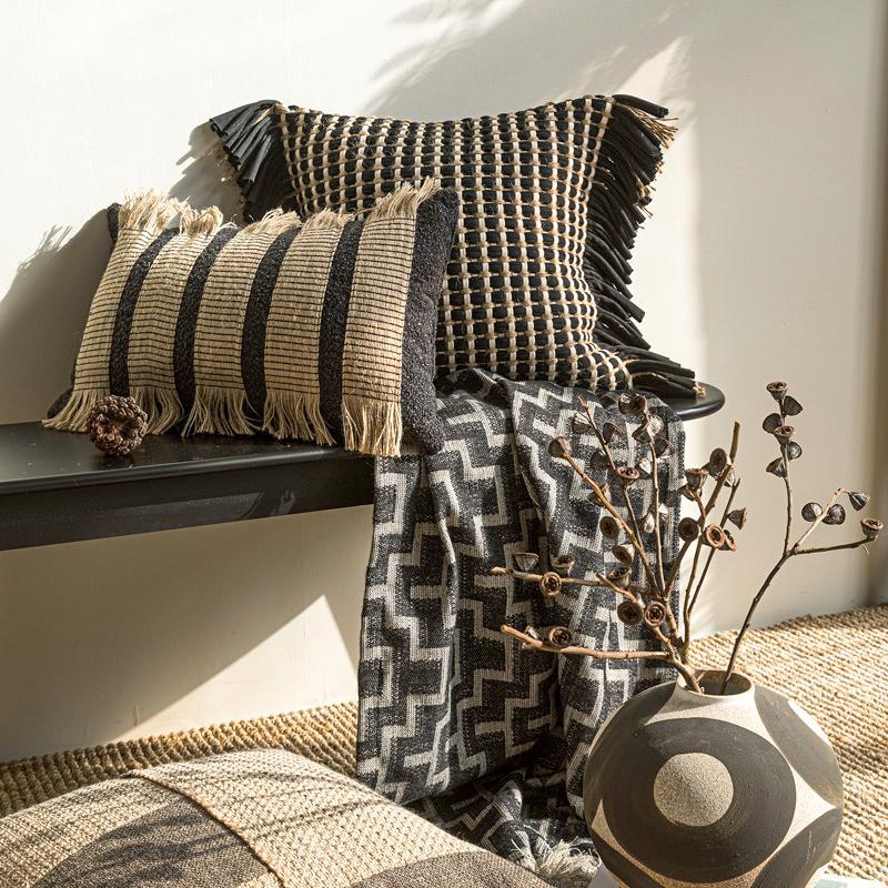 Premium dikke geweven kussenho - Textured Throw Natural recensie en prijs